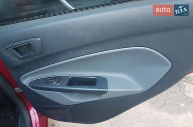 Хэтчбек Ford Fiesta 2010 в Львове