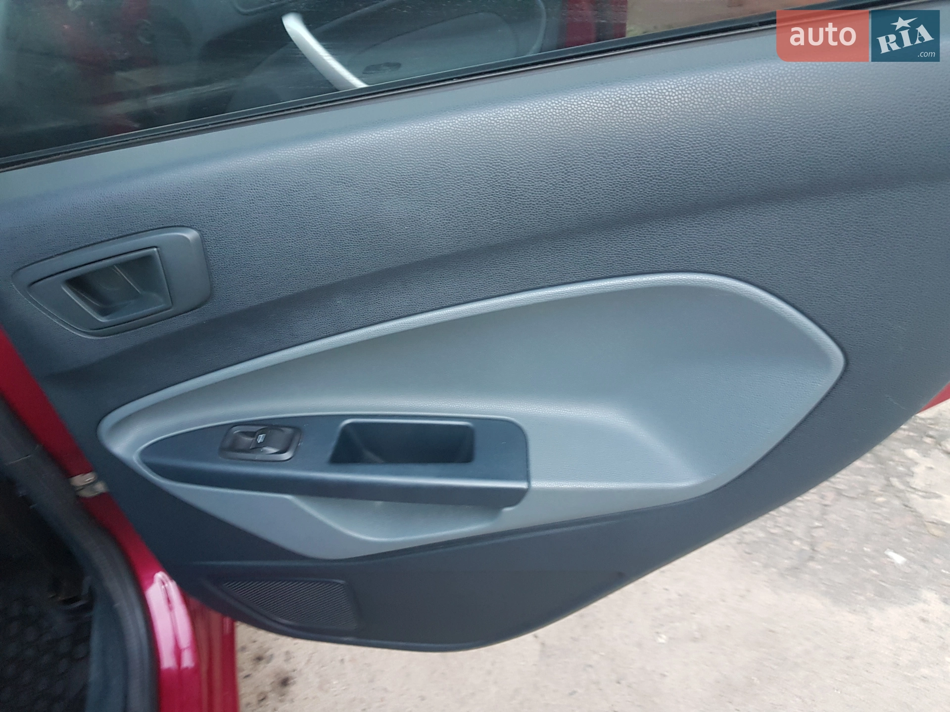2010 Ford Fiesta - мініатюра 11