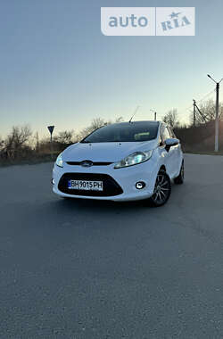 Хэтчбек Ford Fiesta 2011 в Одессе