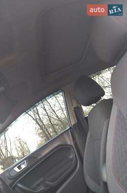 Хэтчбек Ford Fiesta 2014 в Пирятине