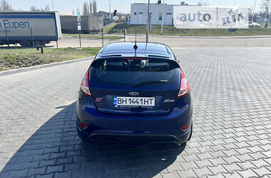 Хэтчбек Ford Fiesta 2016 в Одессе