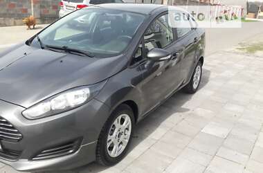 Седан Ford Fiesta 2015 в Луцке