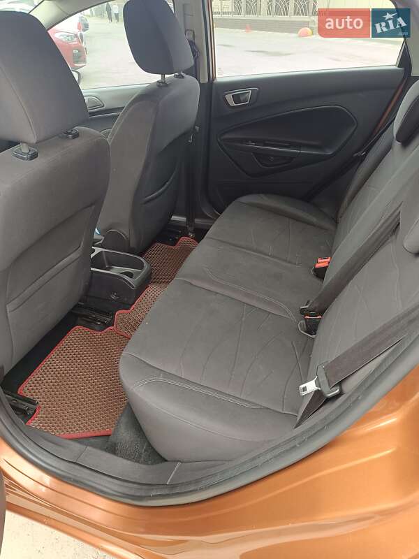 Хэтчбек Ford Fiesta 2013 в Волочиске