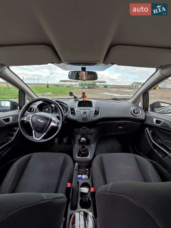 Хетчбек Ford Fiesta 2013 в Нововолинську