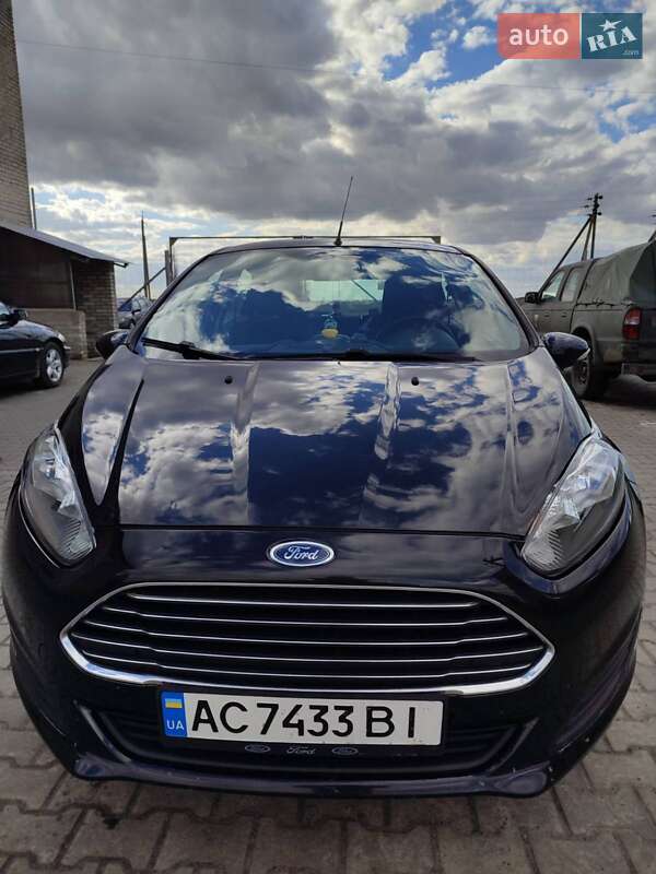 Хетчбек Ford Fiesta 2013 в Нововолинську