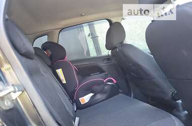 Хэтчбек Ford Fiesta 2006 в Одессе