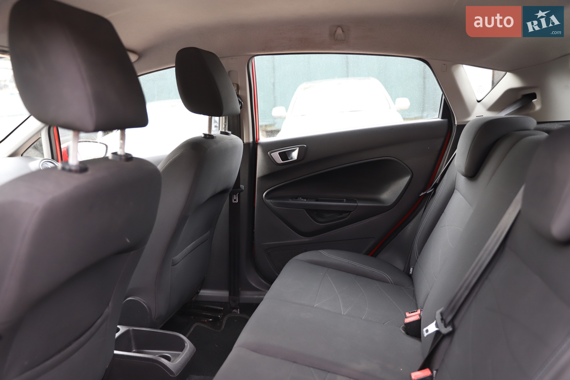 2016 Ford Fiesta - мініатюра 24