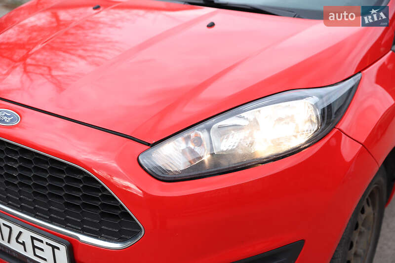 Хетчбек Ford Fiesta 2016 в Львові