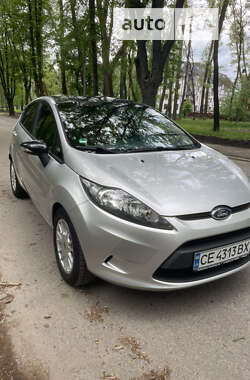 Седан Ford Fiesta 2011 в Черновцах