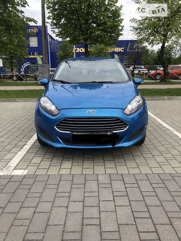 Седан Ford Fiesta 2015 в Хмельницькому