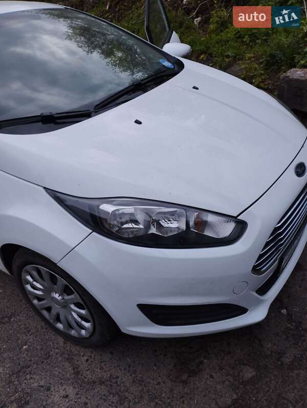 Хэтчбек Ford Fiesta 2013 в Сумах фото 2 Хэтчбек Ford Fiesta 2013 в Сумах