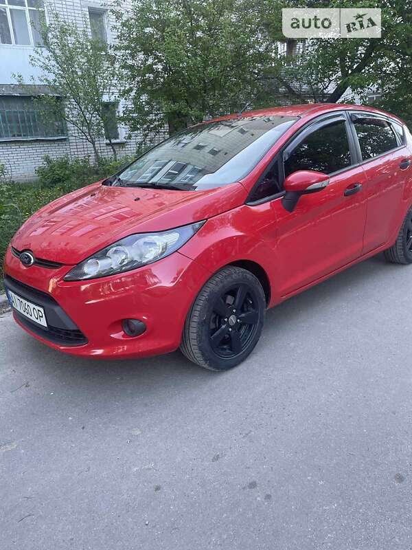 Хетчбек Ford Fiesta 2010 в Києві