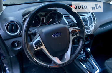 Седан Ford Fiesta 2013 в Днепре