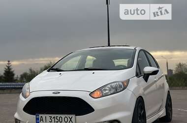 Хэтчбек Ford Fiesta 2015 в Харькове