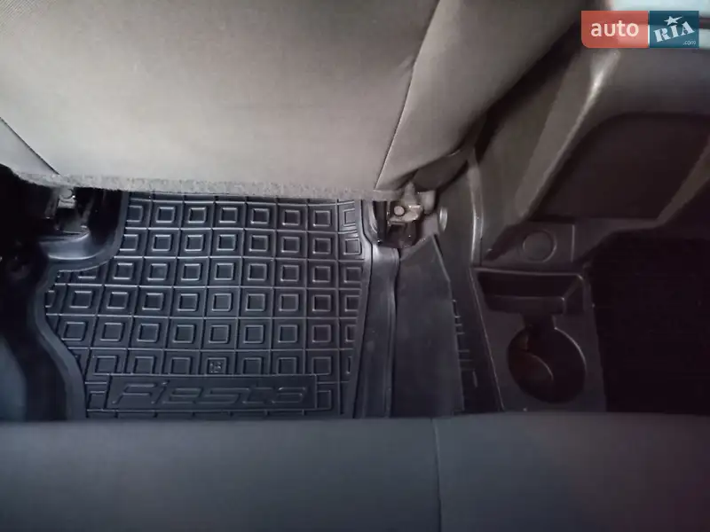Ford Fiesta 2018 VIN 3FADP4EJ0KM113653 фото оголошення 13 з 62