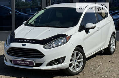 Хэтчбек Ford Fiesta 2016 в Киеве