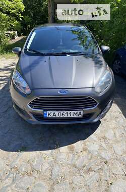 Хэтчбек Ford Fiesta 2015 в Смеле