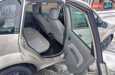 Хетчбек Ford Fiesta 2003 в Києві