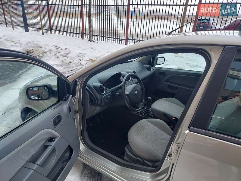 Хэтчбек Ford Fiesta 2003 в Киеве фото 18 Хэтчбек Ford Fiesta 2003 в Киеве
