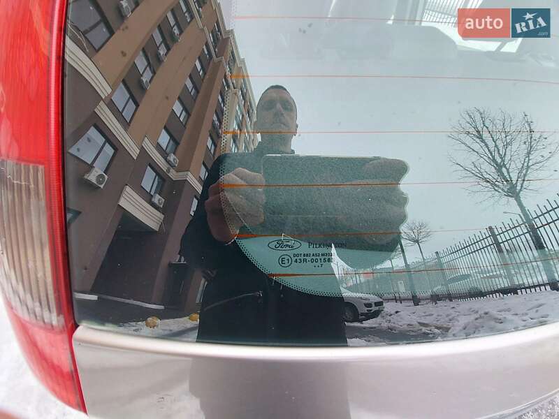 Хэтчбек Ford Fiesta 2003 в Киеве фото 23 Хэтчбек Ford Fiesta 2003 в Киеве