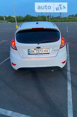 Хэтчбек Ford Fiesta 2017 в Ровно