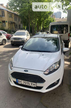 Хэтчбек Ford Fiesta 2014 в Львове