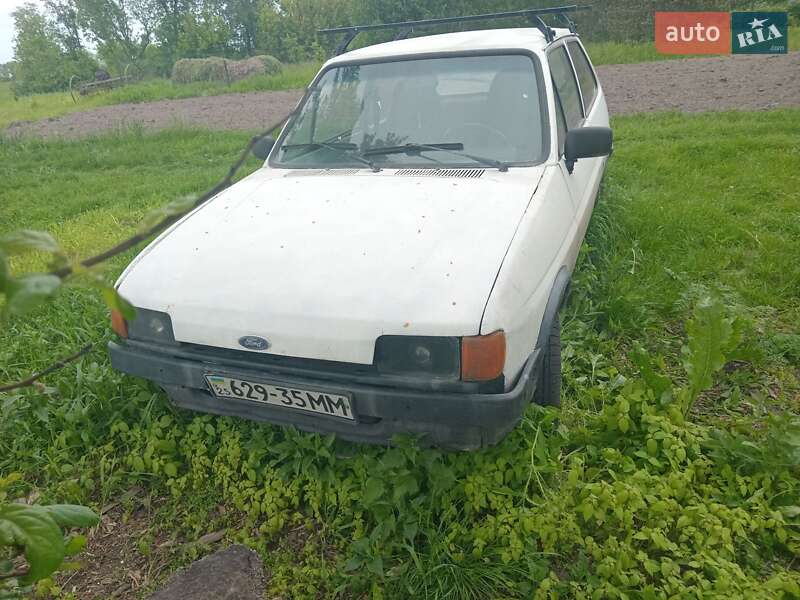 Хэтчбек Ford Fiesta 1986 в Чернигове