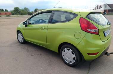 Хэтчбек Ford Fiesta 2010 в Прилуках