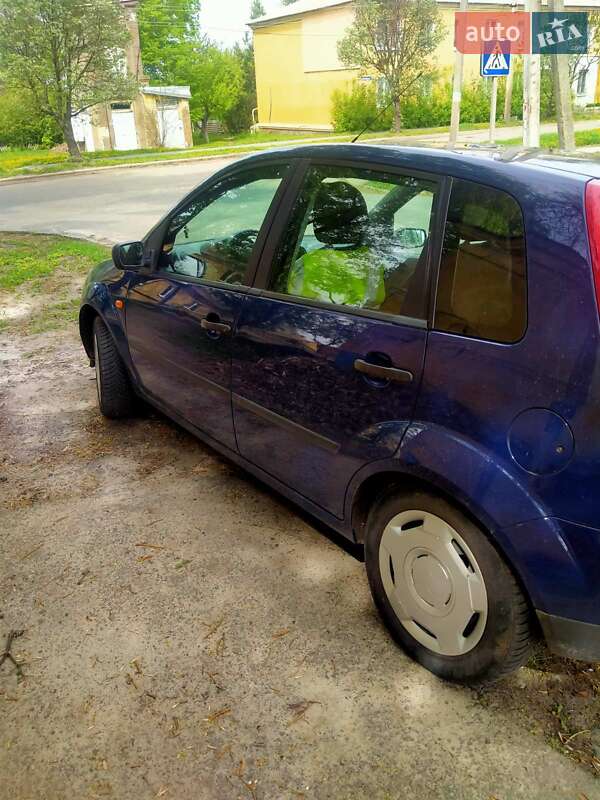 Хэтчбек Ford Fiesta 2002 в Краматорске