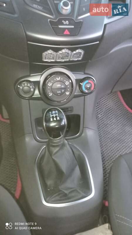 Хэтчбек Ford Fiesta 2015 в Бердичеве фото 14 Хэтчбек Ford Fiesta 2015 в Бердичеве