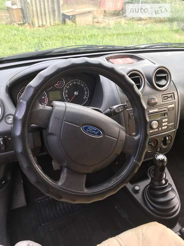 Хетчбек Ford Fiesta 2007 в Дрогобичі