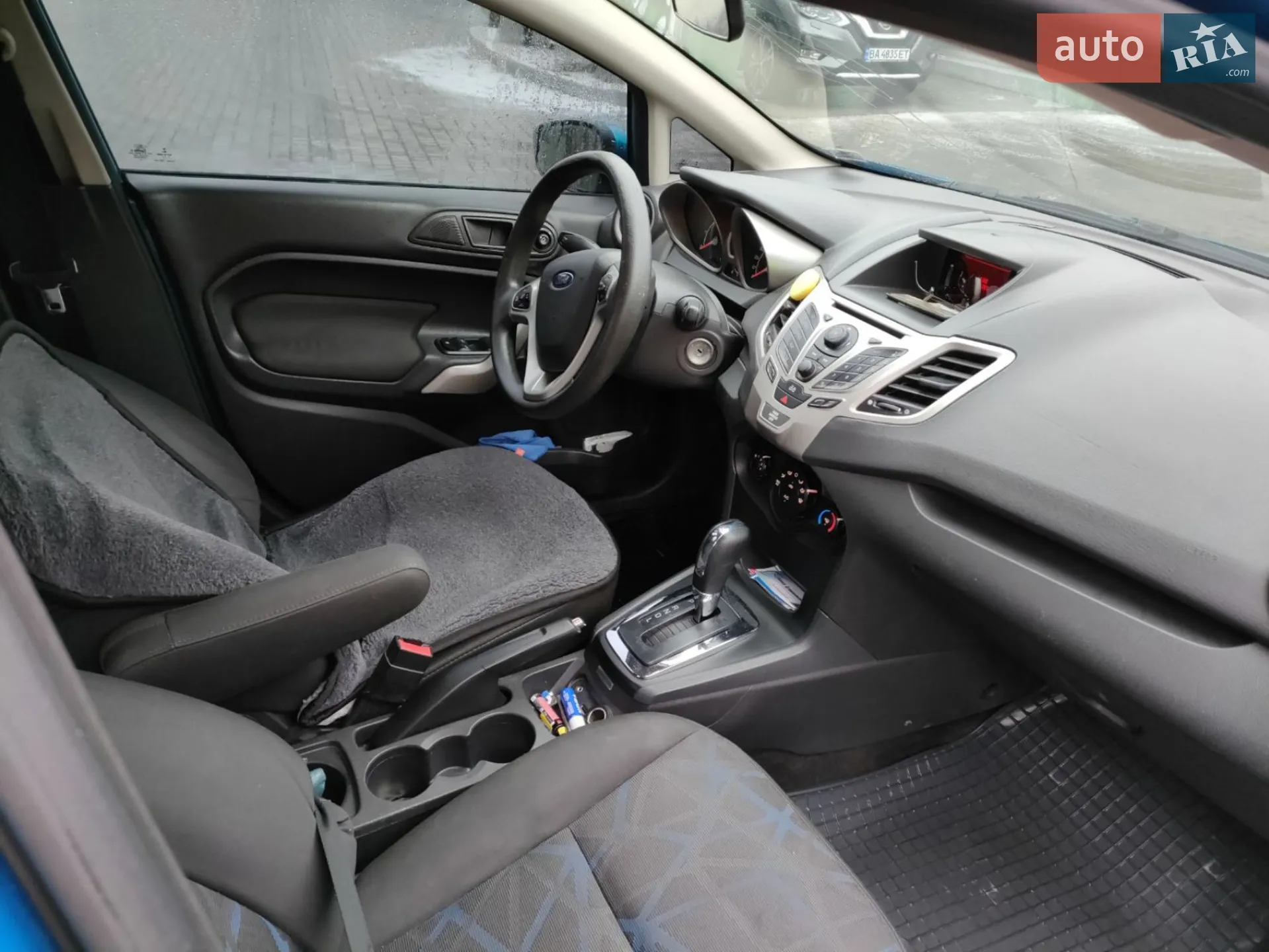 2013 Ford Fiesta - мініатюра 8