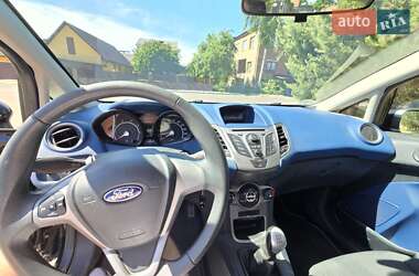 Хэтчбек Ford Fiesta 2009 в 