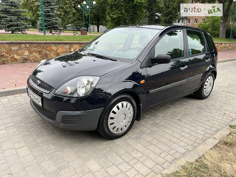 Хэтчбек Ford Fiesta 2007 в Могилев-Подольске