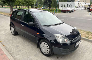 Хэтчбек Ford Fiesta 2007 в Могилев-Подольске