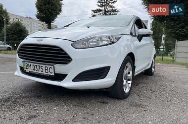Хэтчбек Ford Fiesta 2015 в 