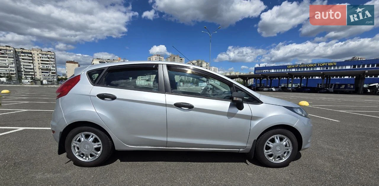 2011 Ford Fiesta - мініатюра 15