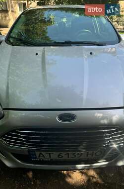 Седан Ford Fiesta 2015 в Буче