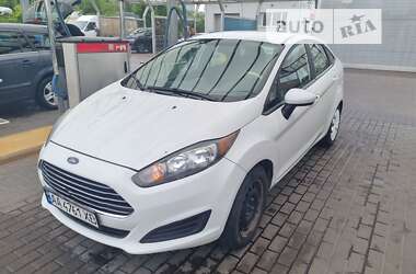 Седан Ford Fiesta 2015 в Києві