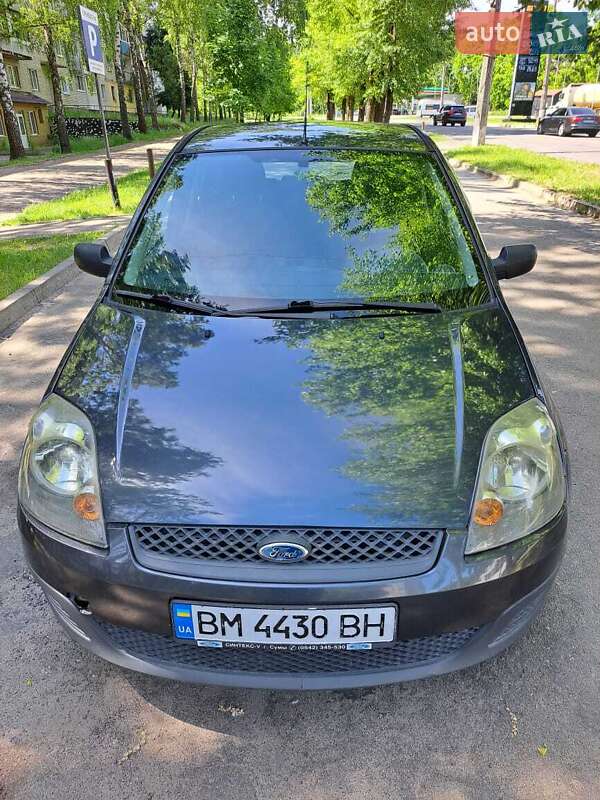 Хэтчбек Ford Fiesta 2006 в Сумах