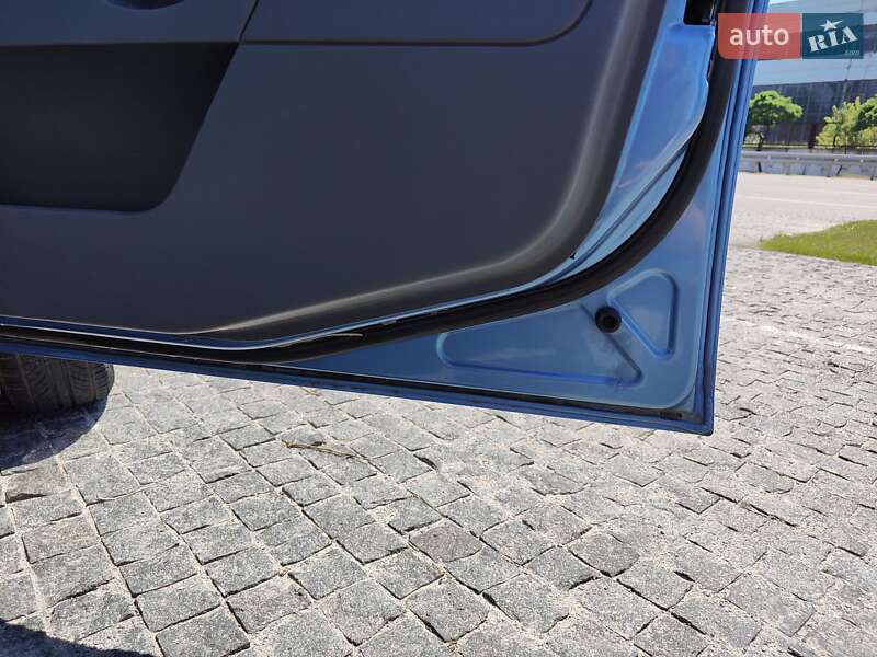 Хэтчбек Ford Fiesta 2002 в Днепре