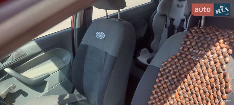 Хетчбек Ford Fiesta 2010 в Львові