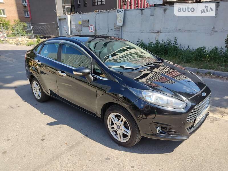 Седан Ford Fiesta 2017 в Києві