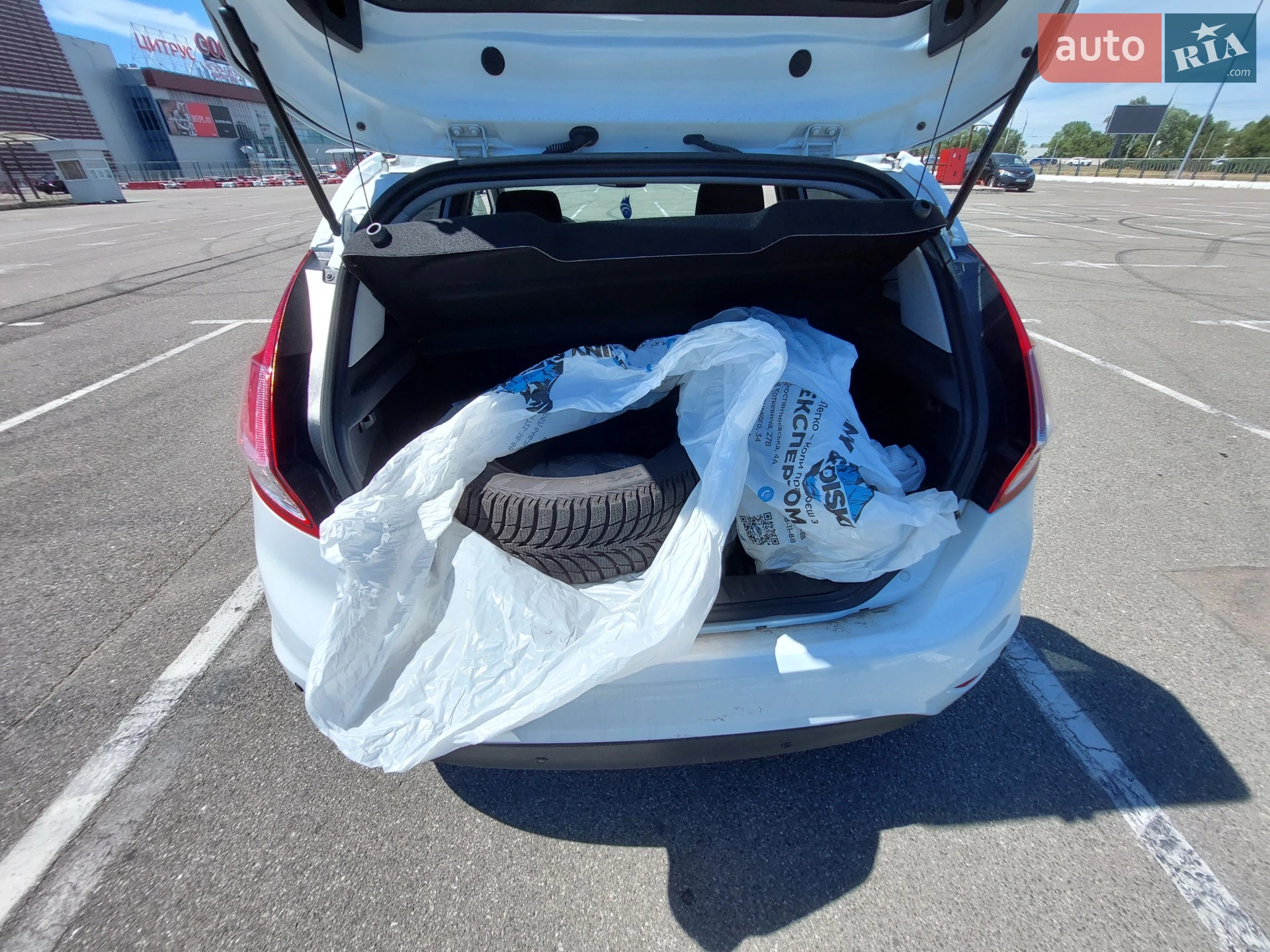 2016 Ford Fiesta - мініатюра 2