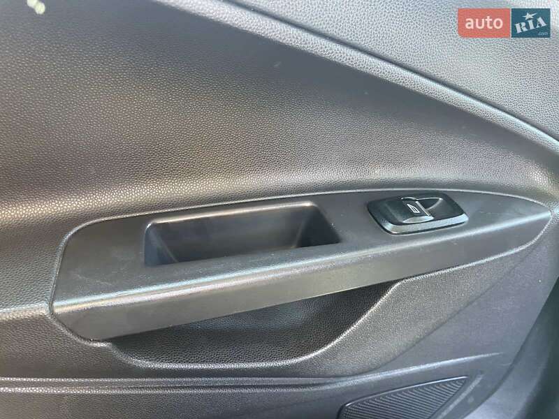 Хэтчбек Ford Fiesta 2013 в Киеве