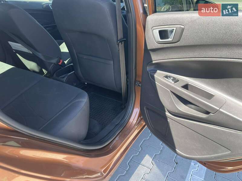 Хэтчбек Ford Fiesta 2013 в Киеве