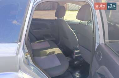 Хэтчбек Ford Fiesta 2007 в 