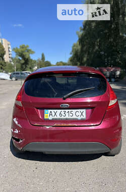 Хэтчбек Ford Fiesta 2012 в Полтаве