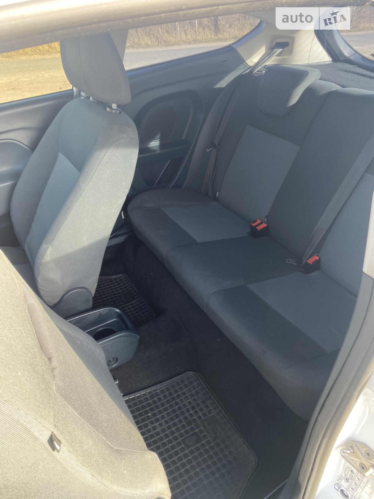 2010 Ford Fiesta - мініатюра 13