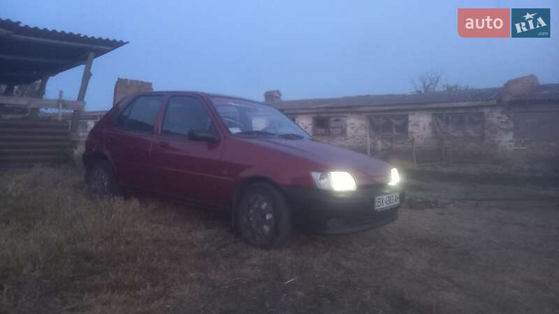Хэтчбек Ford Fiesta 1990 в Кропивницком
